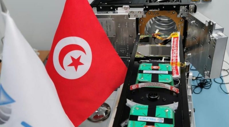 تحدي واحد قمر صناعي تونسي