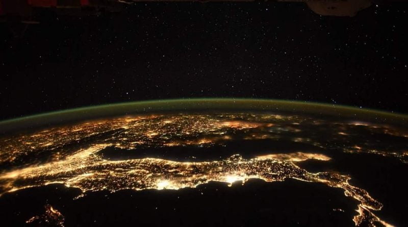 ايطاليا من الفضاء