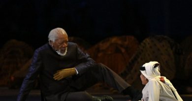 فيديو لحوار غانم المفتاح ومورغان فريمان